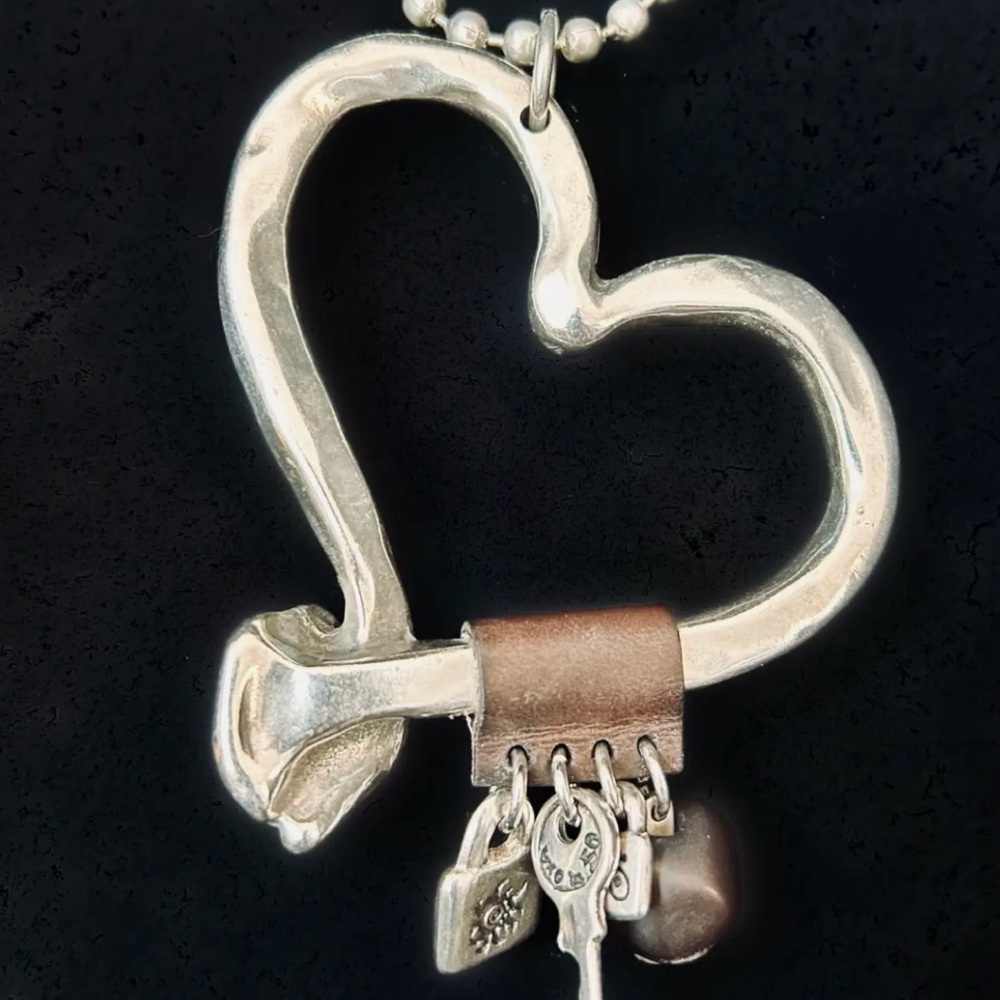 Uno De 50 Love at First Sight Heart